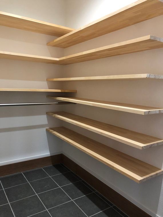 うれし野戸建の収納