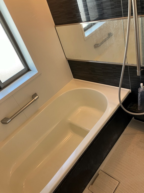 瀬ヶ崎戸建の浴室