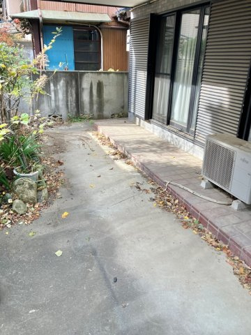 東本郷戸建の庭