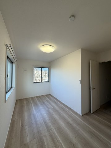 グランソフィア細谷Ⅳの洋室