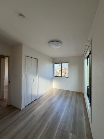 グランソフィア細谷Ⅳの洋室