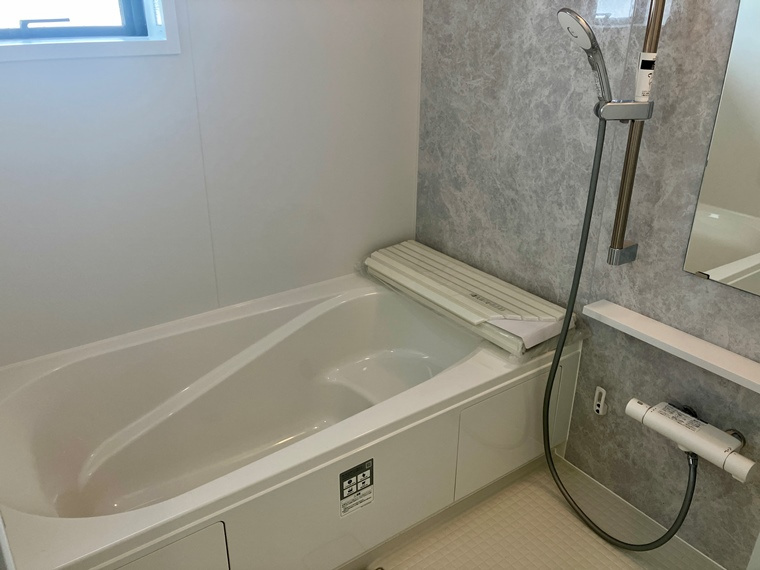 元福岡戸建の浴室