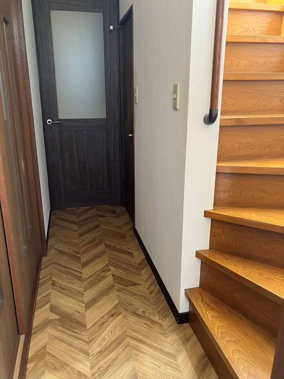 大牧戸建のロビー