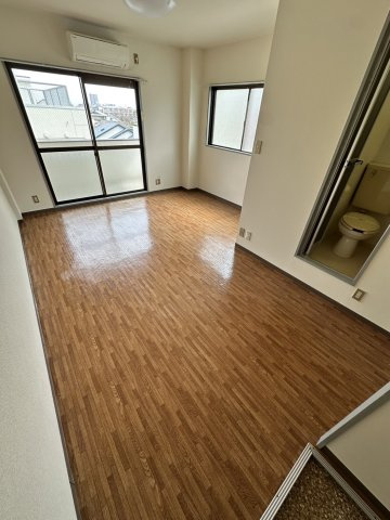 パイントーリ南郷の居間・リビング