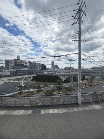 阪急御影駅前貸家の展望