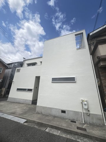 阪急御影駅前貸家の外観