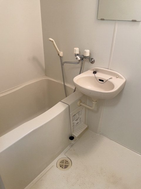 第6グリーンハイツの浴室