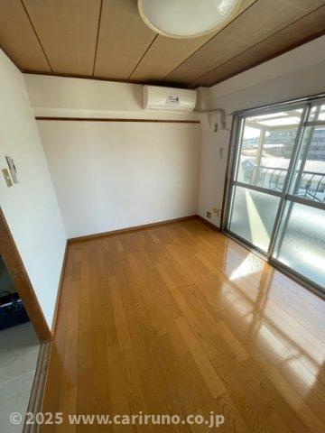 ペアーパレスの洋室