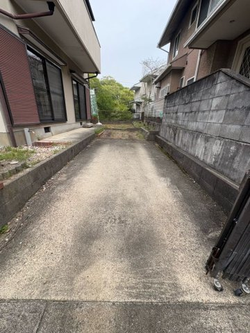 東白川台賃貸戸建ての駐車場|駐車スペースもあります