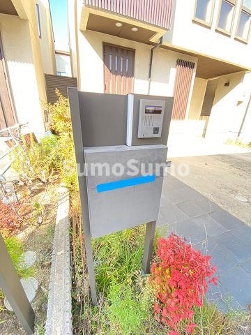 瓦林町10-15戸建てのエントランス