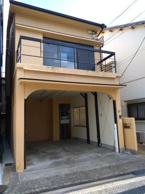 大同町2丁目貸家