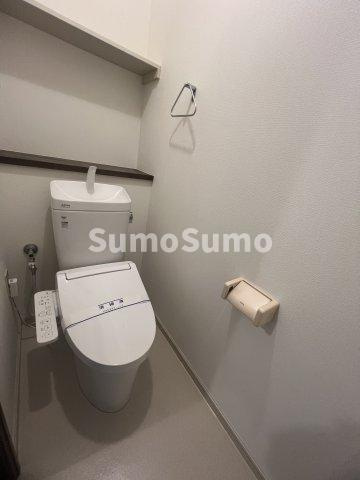 メゾン大利のトイレ|落ち着いた色調のトイレです