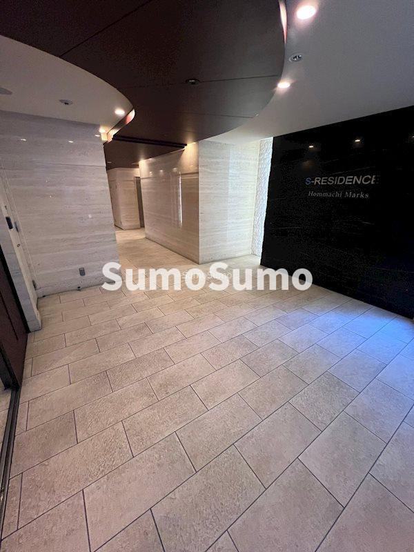 S-RESIDENCE Hommachi Marksのロビー
