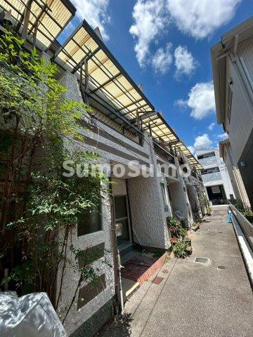 伏原町連棟貸家の外観