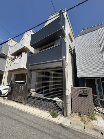 東町1丁目貸家の外観