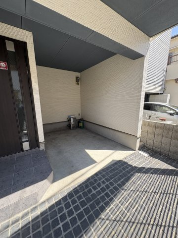東町1丁目貸家の外観