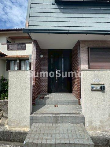 西舞子９丁目　戸建のエントランス|ゆとりのあるエントランスです