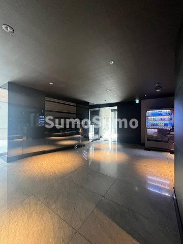 S-RESIDENCE難波Brillerのロビー|清潔なロビーです