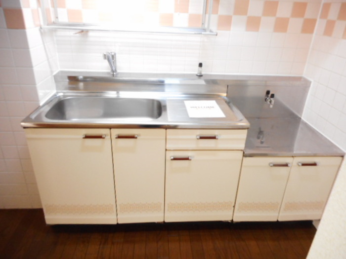 ファミール行徳のキッチン|他部屋参考写真