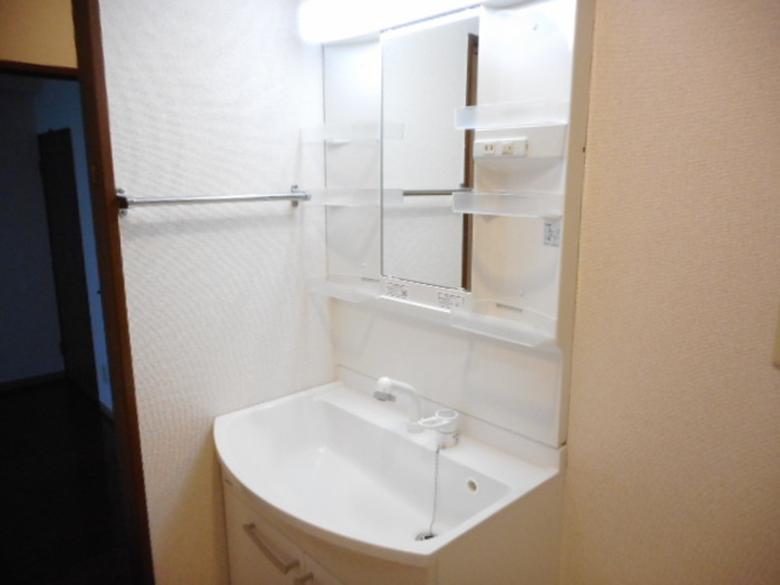 ファミール行徳の洗面所|他部屋参考写真