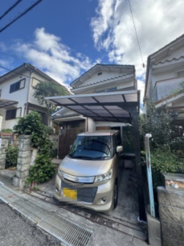 檜川町2丁目貸家の駐車場
