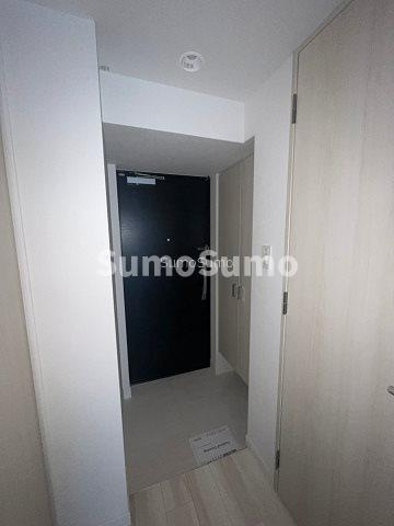 S-RESIDENCE日本橋Qualierの玄関