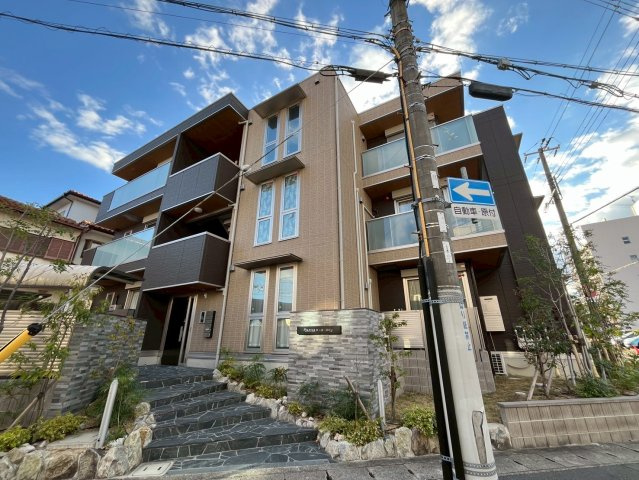 SAKURA甲子園三保町の外観