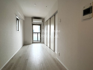 【居間・リビング】 | エスリードレジデンス本町パークフロント | ホワイト系の木目調で柔らかいお部屋です☆