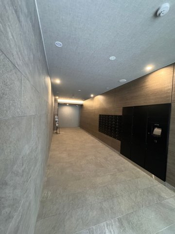 アーバネックス南森町WESTのロビー