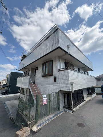Ｙ＇ｓ　ＷＯＲＬＤの外観|おしゃれな外観です