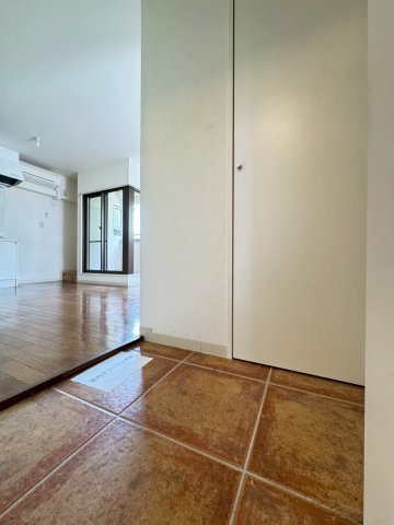 Villa Maria熊内町の玄関