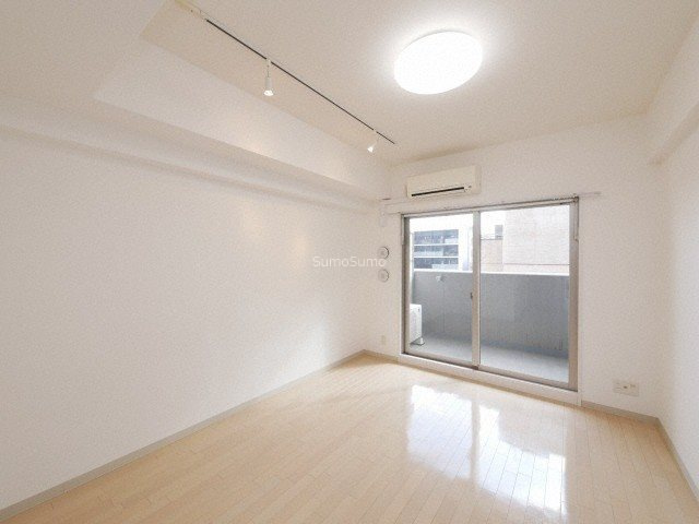 アーデン谷町の寝室|落ち着いた色調の寝室です