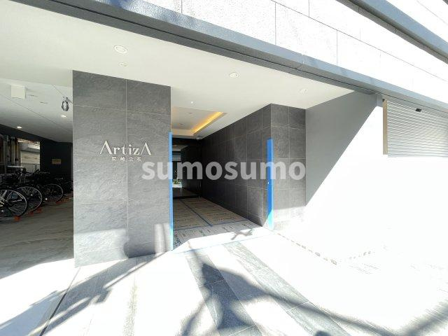ArtizA尼崎立花のエントランス