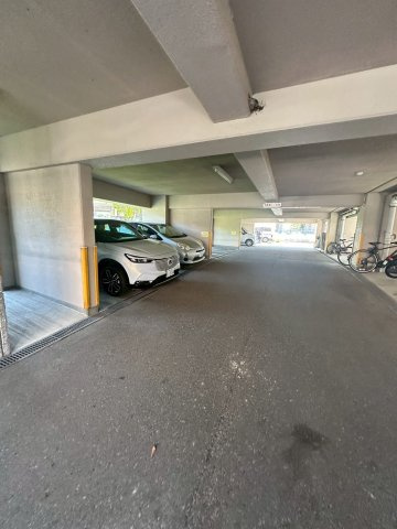 アートプラザ神戸西の駐車場