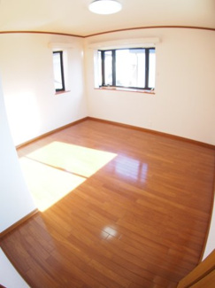 【洋室】 | 上尾市弁財　中古戸建て