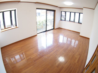 【居間・リビング】 | 上尾市弁財　中古戸建て