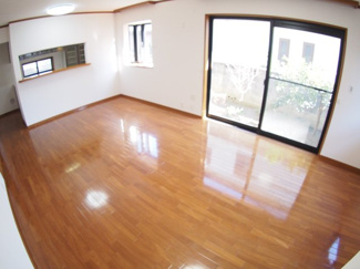 【居間・リビング】 | 上尾市弁財　中古戸建て