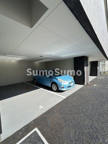V-style杭瀬の駐車場|車をお持ちの方に嬉しい駐車場付きの物件です