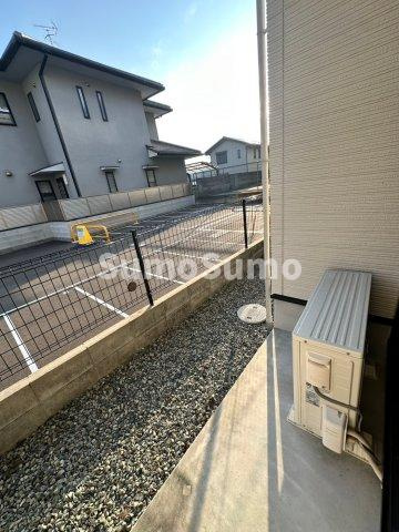 WIND BELL 高司の駐車場