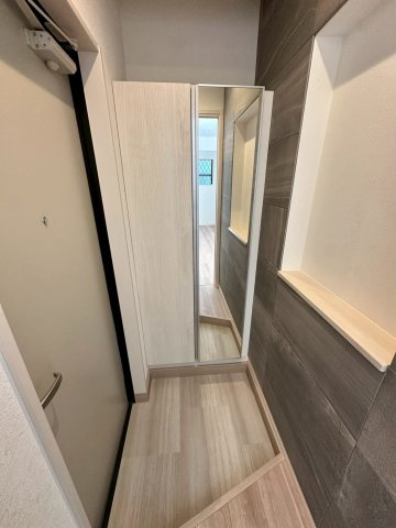 カーサセレーナ住吉の玄関