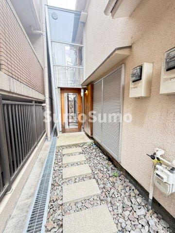 Y's House RD-06のエントランス