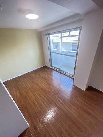 UTレジデンス六甲の居間・リビング