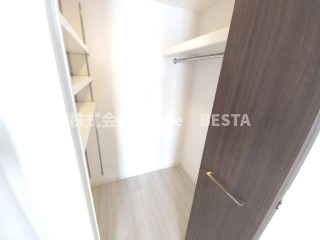 エスライズ神戸三宮山手通弐番館の収納