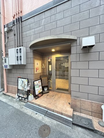 Y’s Kitahamaのエントランス