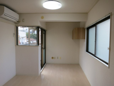 【洋室】 | サンパレス西新宿