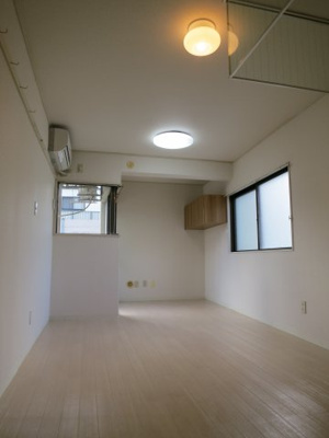 【洋室】 | サンパレス西新宿