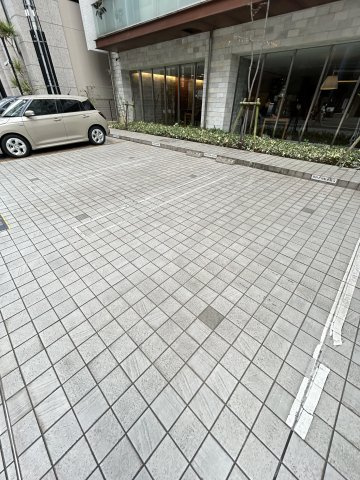 アーバネックス北浜の駐車場