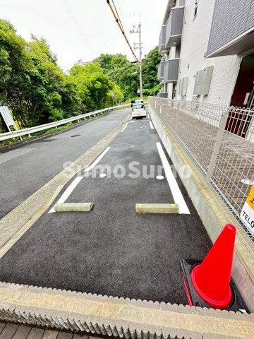 YKメゾン舞子台の駐車場|駐車場です