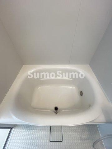 WORKINGBASE伊丹WESTの浴室|コンパクトで使いやすいお風呂です