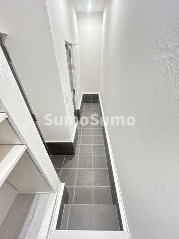 WORKINGBASE伊丹WESTの玄関|玄関です